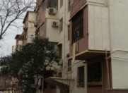 Satılır 3 otaqlı 70 m2 köhnə tikili 3 mkr