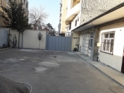 Satılır 5.5 sot torpaq Gənclik m.