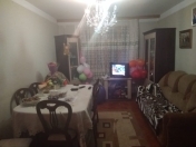 Satılır 3 otaqlı 70 m2 köhnə tikili İnşaatçılar m.