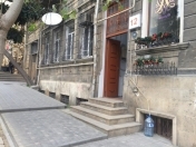 Satılır 2 otaqlı 90 m2 obyekt Səbail r.