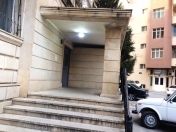 Satılır 3 otaqlı 85 m2 köhnə tikili Nizami m.