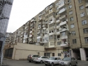 Satılır 5 otaqlı 115 m2 köhnə tikili Əhmədli m.