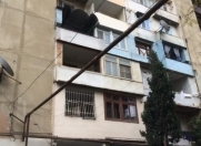 Satılır 4 otaqlı 100 m2 köhnə tikili İnşaatçılar m.