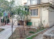 Satılır 4 otaqlı 84 m2 köhnə tikili Dövlət Statistika Komitəsi