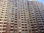 İcarəyə verilir 3 otaqlı 140 m2 yeni tikili Xətai r.