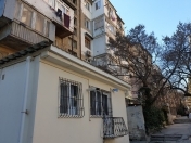 Satılır 3 otaqlı 68 m2 köhnə tikili Bakı Dövlət Universiteti