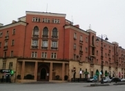 Satılır 3 otaqlı 65 m2 köhnə tikili Tibb Universiteti