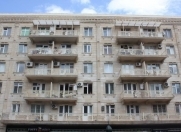 İcarəyə verilir 2 otaqlı 50 m2 köhnə tikili Avropa otel