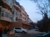 İcarəyə verilir 3 otaqlı 70 m2 köhnə tikili Memar Əcəmi m.