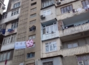 Satılır 3 otaqlı 85 m2 köhnə tikili İnşaatçılar m.