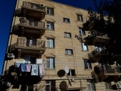 Satılır 3 otaqlı 85 m2 köhnə tikili Bakı Dövlət Universiteti