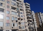 Satılır 3 otaqlı 80 m2 köhnə tikili 8 mkr