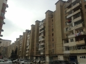 Satılır 4 otaqlı 90 m2 köhnə tikili Əhmədli m.