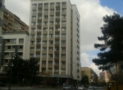 Satılır 4 otaqlı 80 m2 köhnə tikili Səməd Vurğun parkı