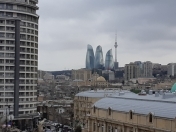 Satılır 11 otaqlı 702 m2 köhnə tikili Nizami m.