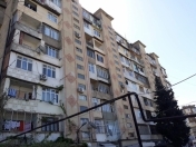 Satılır 3 otaqlı 80 m2 köhnə tikili İnşaatçılar m.