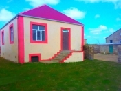 Satılır 3 otaqlı 200 m2 həyət evi Ramana