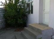 Satılır 5 otaqlı 200 m2 həyət evi Keşlə bazarı