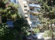 Satılır 3 otaqlı 80 m2 köhnə tikili 8 mkr