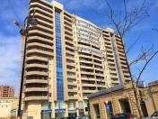 İcarəyə verilir 3 otaqlı 146 m2 yeni tikili Səməd Vurğun parkı