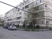 İcarəyə verilir 2 otaqlı 60 m2 köhnə tikili Ayna Sultanova heykəli