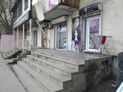 İcarəyə verilir 4 otaqlı 80 m2 obyekt Keşlə bazarı