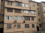 Satılır 3 otaqlı 80 m2 köhnə tikili Elmlər Akademiyası m.