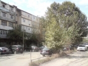 Satılır 4 otaqlı 120 m2 köhnə tikili Əhmədli m.