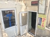 Satılır 3 otaqlı 65 m2 obyekt Xalqlar Dostluğu m.