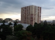 Satılır 5 otaqlı 110 m2 köhnə tikili Ukrayna dairəsi