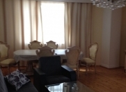 İcarəyə verilir 3 otaqlı 120 m2 yeni tikili Elmlər Akademiyası m.