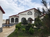 İcarəyə verilir 4 otaqlı 180 m2 bağ evi Mərdəkan