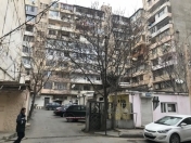 Satılır 4 otaqlı 100 m2 köhnə tikili Xarici İşlər Nazirliyi