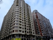 Satılır 4 otaqlı 185 m2 yeni tikili Nəsimi bazarı