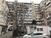 Satılır 4 otaqlı 96 m2 köhnə tikili Yasamal r.