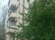 Satılır 4 otaqlı 110 m2 köhnə tikili İzmir parkı