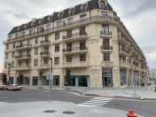 Satılır 2 otaqlı 214 m2 obyekt Ağ şəhər