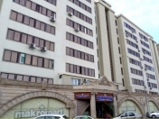 Satılır 2 otaqlı 70 m2 köhnə tikili Ayna Sultanova heykəli