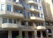 İcarəyə verilir 5 otaqlı 360 m2 yeni tikili İçəri Şəhər m.