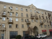 Satılır 2 otaqlı 40 m2 köhnə tikili İzmir parkı