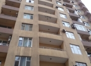 İcarəyə verilir 4 otaqlı 180 m2 yeni tikili 28 May m.