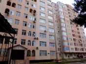 Satılır 4 otaqlı 190 m2 yeni tikili Azadlıq prospekti m.