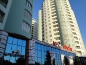 Satılır 4 otaqlı 240 m2 yeni tikili Zabitlər parkı