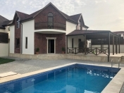 Satılır 4 otaqlı 200 m2 bağ evi Mərdəkan