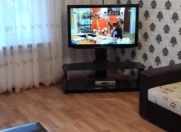 İcarəyə verilir 3 otaqlı 80 m2 köhnə tikili 28 May m.