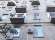 Satılır 2 otaqlı 55 m2 köhnə tikili Elmlər Akademiyası m.