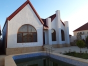 Satılır 4 otaqlı 140 m2 bağ evi Mərdəkan