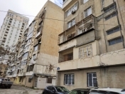 İcarəyə verilir 3 otaqlı 120 m2 köhnə tikili Elmlər Akademiyası m.