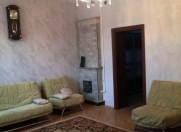 İcarəyə verilir 4 otaqlı 90 m2 köhnə tikili Sahil m.