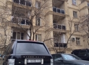 Satılır 3 otaqlı 70 m2 köhnə tikili Yasamal r.